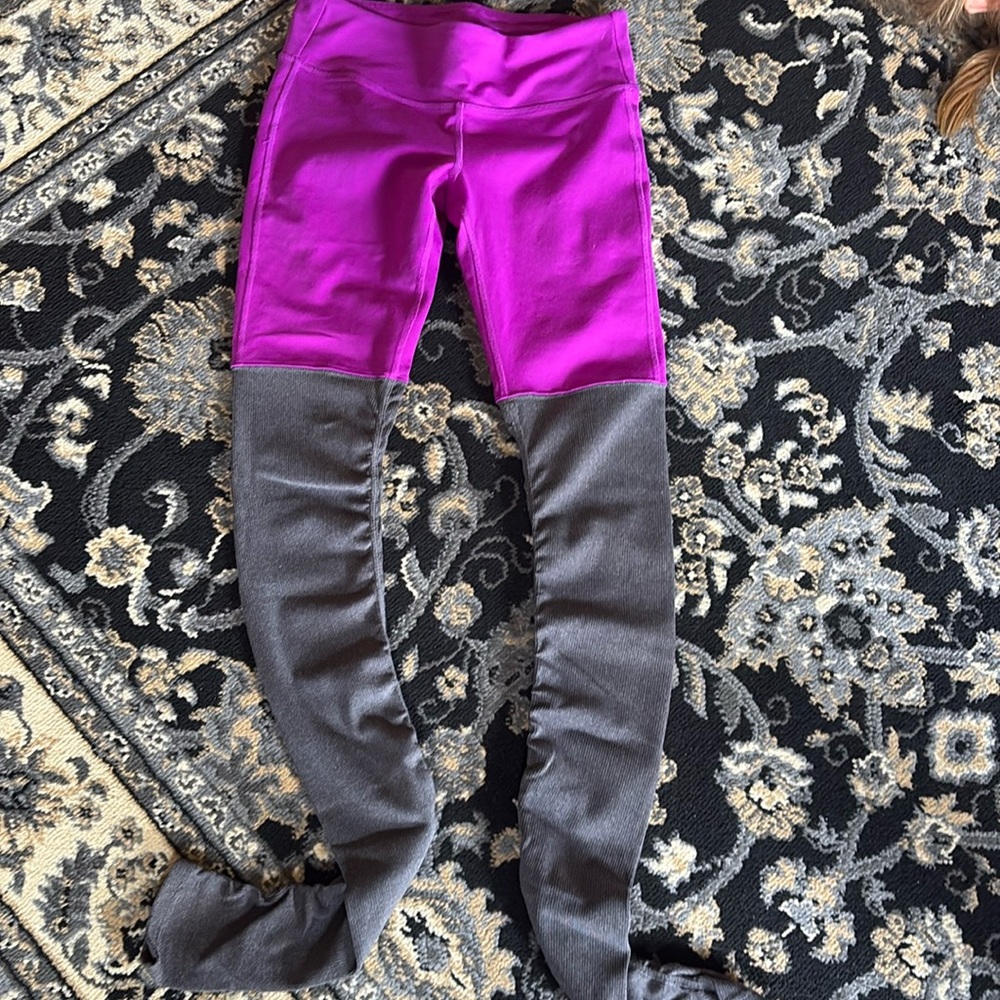 ALO goddess two tone leggings